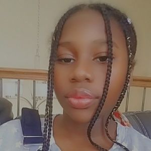 Meet your Posher, Isabel